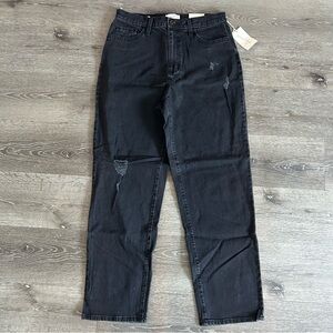 NWT 12 / 31L Black Vintage Straight Distressed Denim Jeans Universal Thread